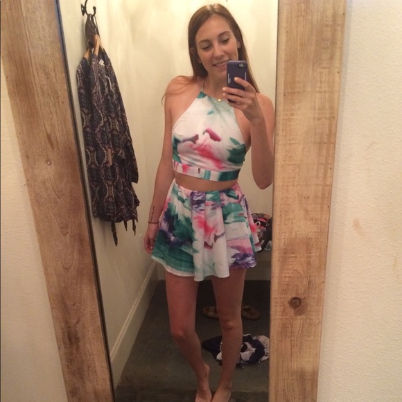 Two Piece Short Set - Picture 5 of 5